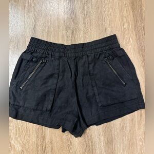 Alice & Olivia black shorts
